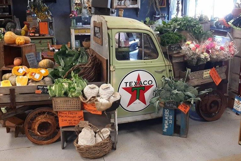 Local markets and cafes near the Shady Rest Motel in Gympie